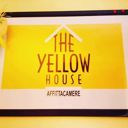 The Yellow House Fiumicino