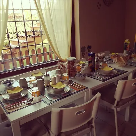 黄色别墅酒店 住宿加早餐酒店 3*