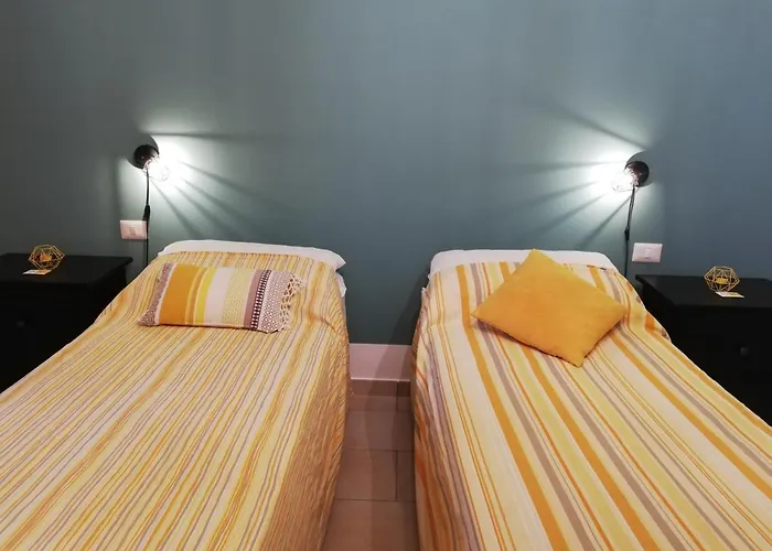 The Yellow House Фьюмичино