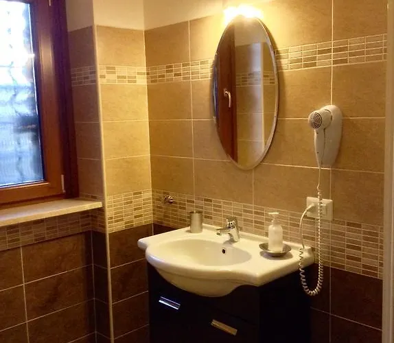 The Yellow House Bed & Breakfast Fiumicino