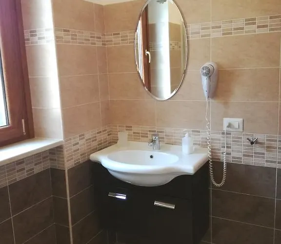 The Yellow House 3* Фьюмичино